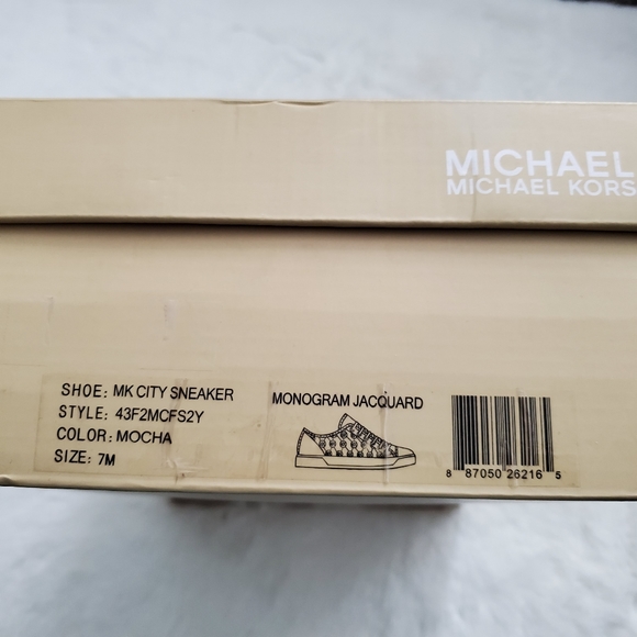 MICHAEL Michael Kors MK City Sneakers - Picture 3 of 6